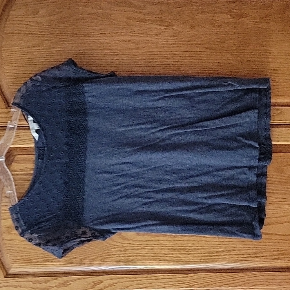 LC women's top